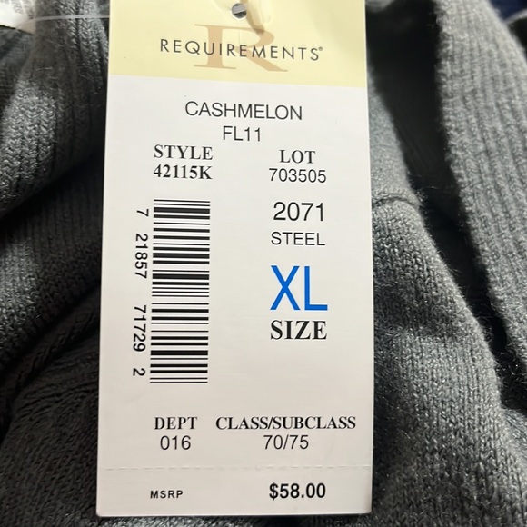 Woman’s 2 in 1 Sweater !! - Picture 14 of 14